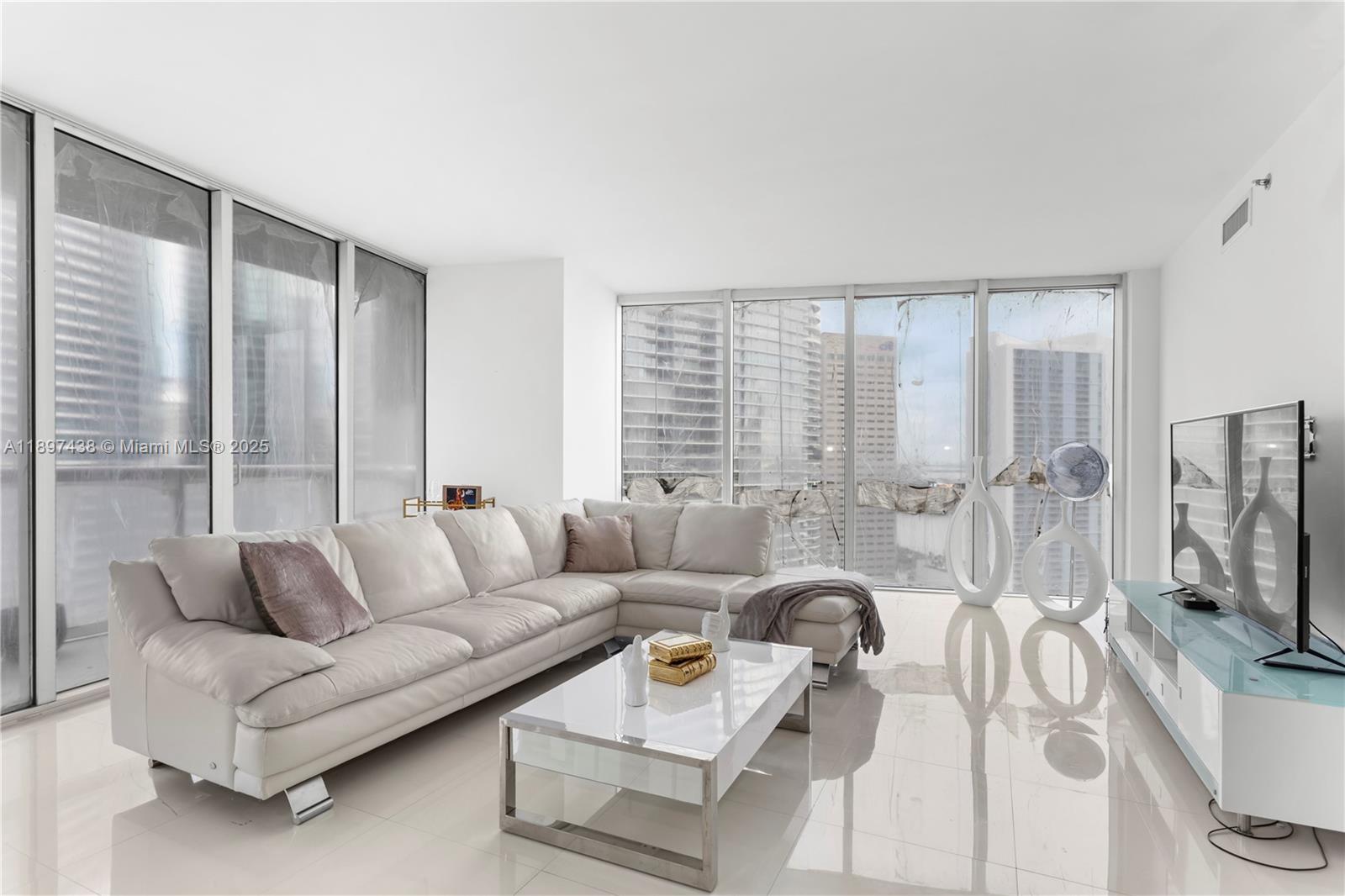 465 Brickell Ave # 2702, Miami Unit: 2702