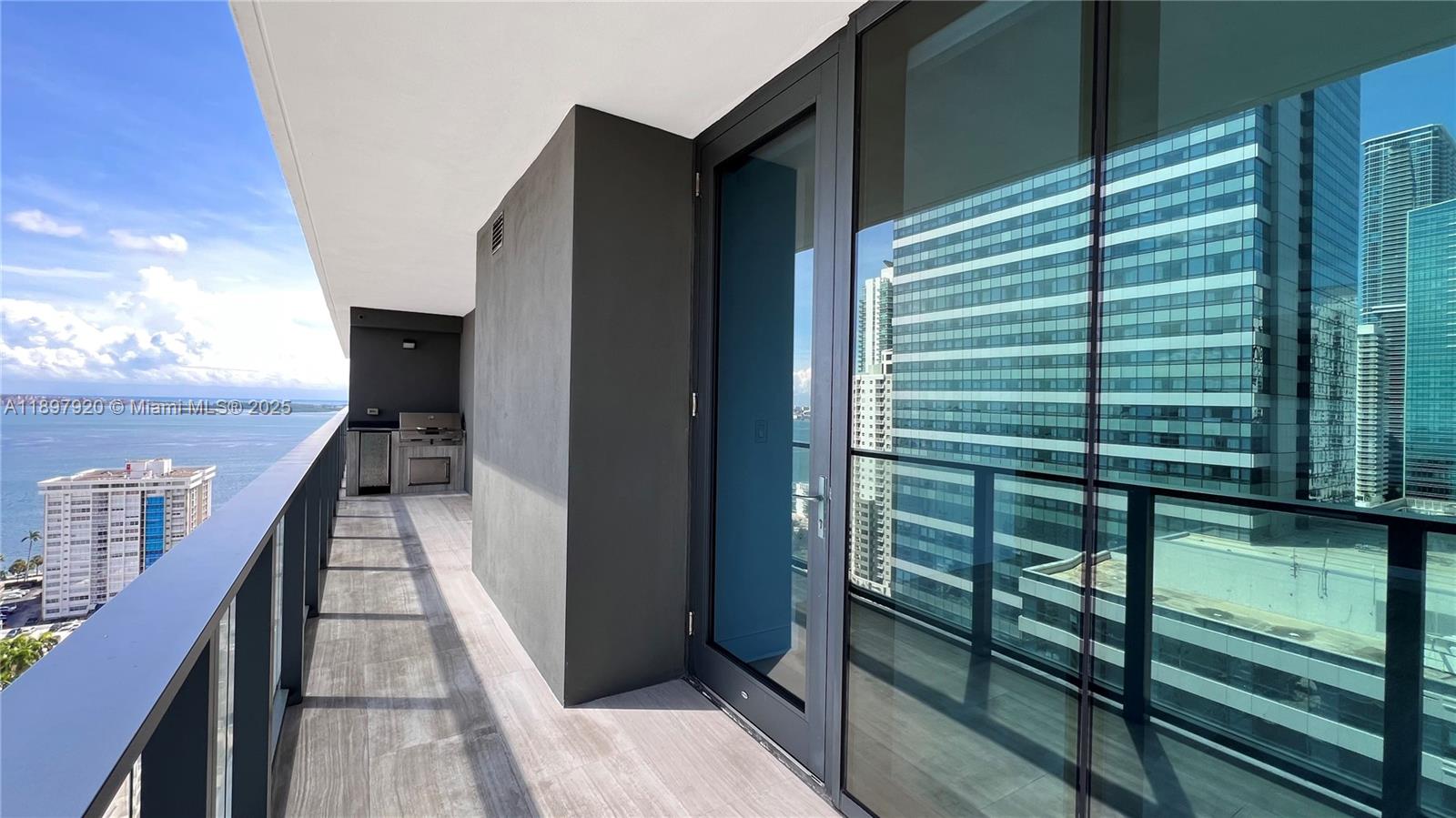 1451 Brickell Ave # 2406