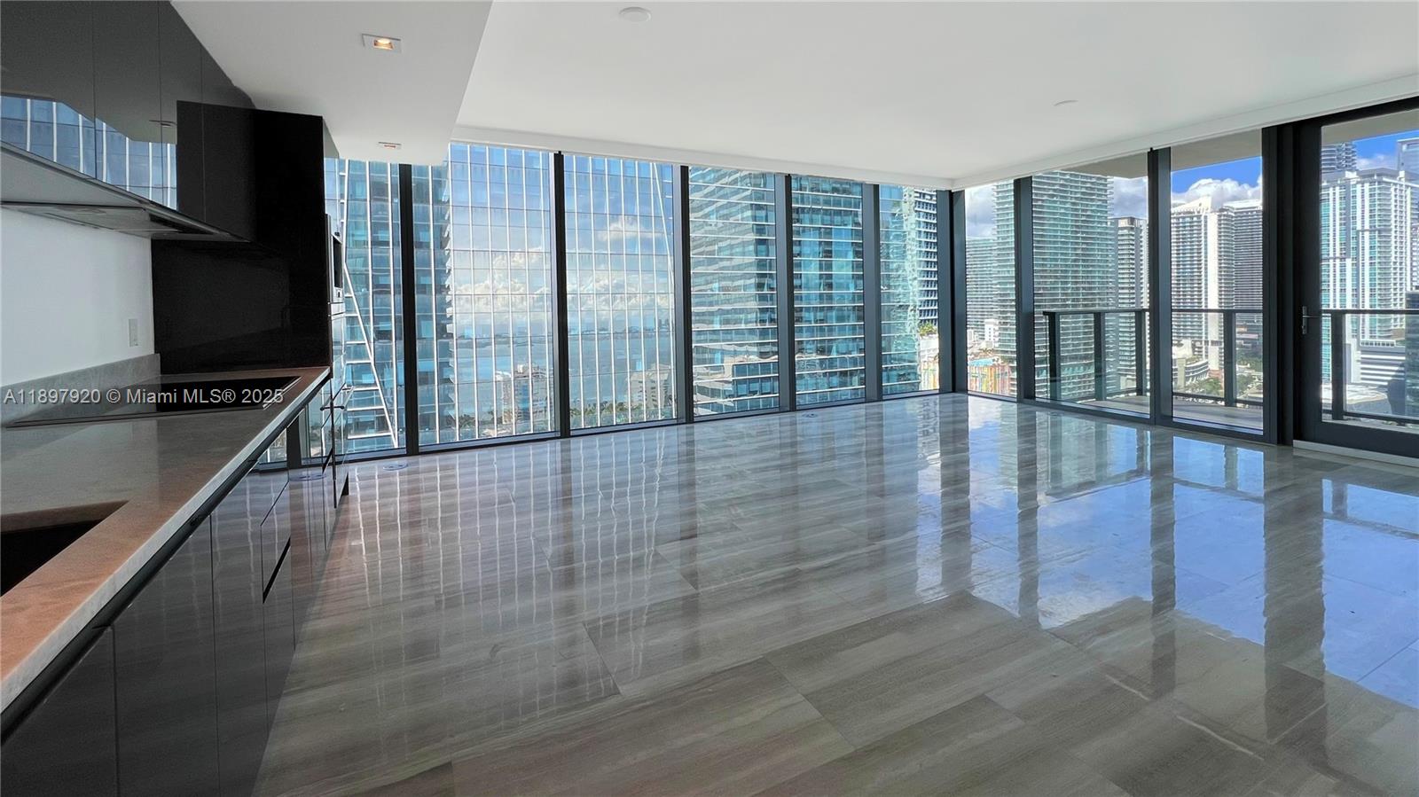 1451 Brickell Ave # 2406