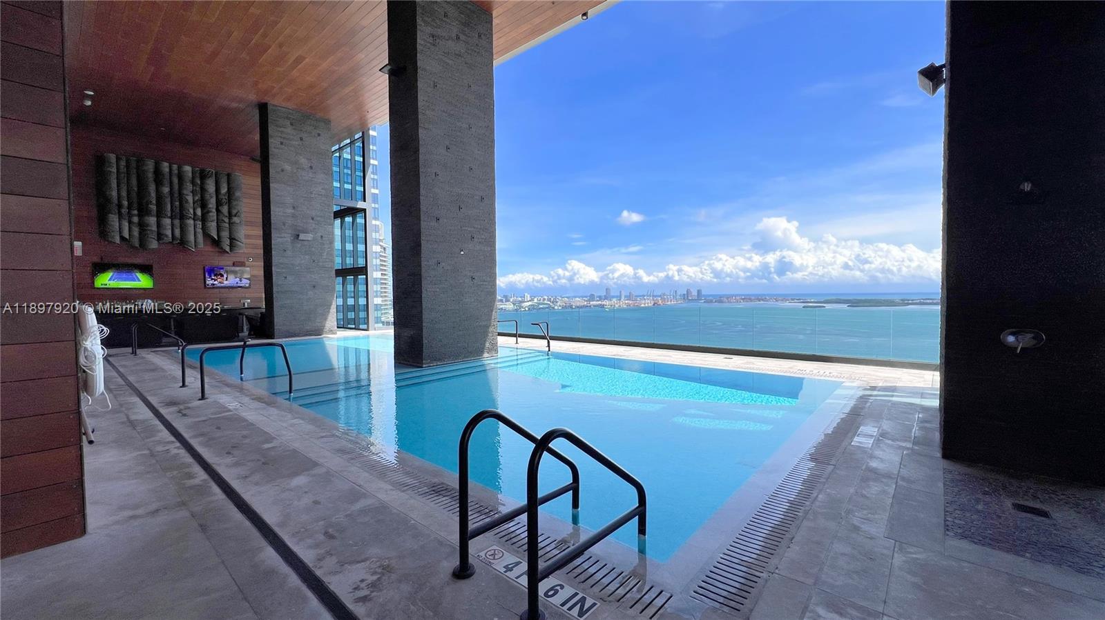 1451 Brickell Ave # 2406
