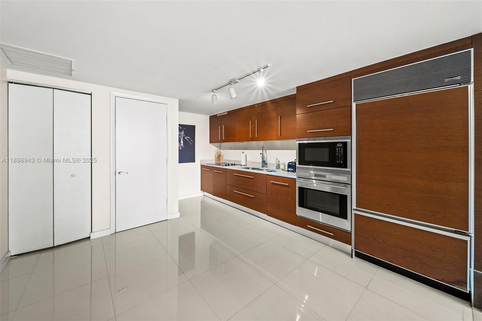 485 Brickell Ave # 2611, Miami Unit: 2611