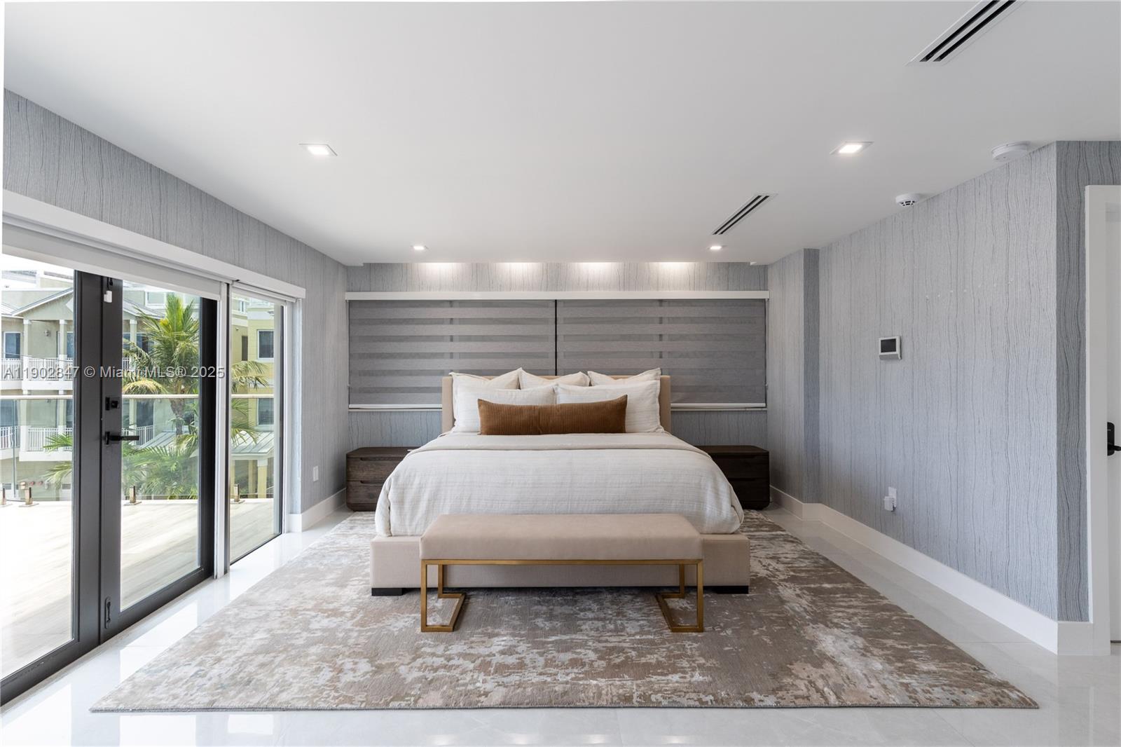 5601 N Ocean Dr, Hollywood