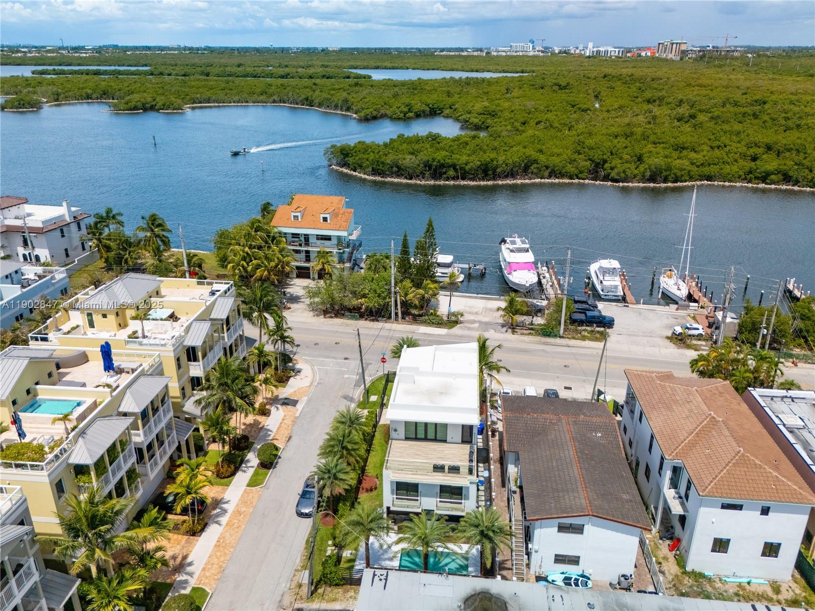 5601 N Ocean Dr, Hollywood