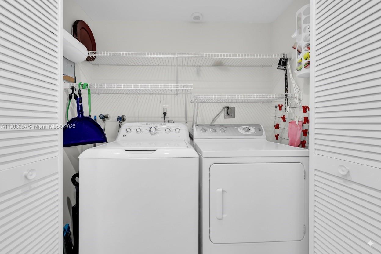 3301 S Palm Aire Dr # 106