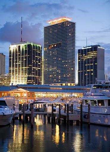 50 Biscayne Blvd # 2909