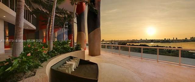 50 Biscayne Blvd # 2909