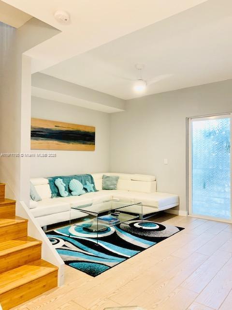 619 Meridian Ave # 4