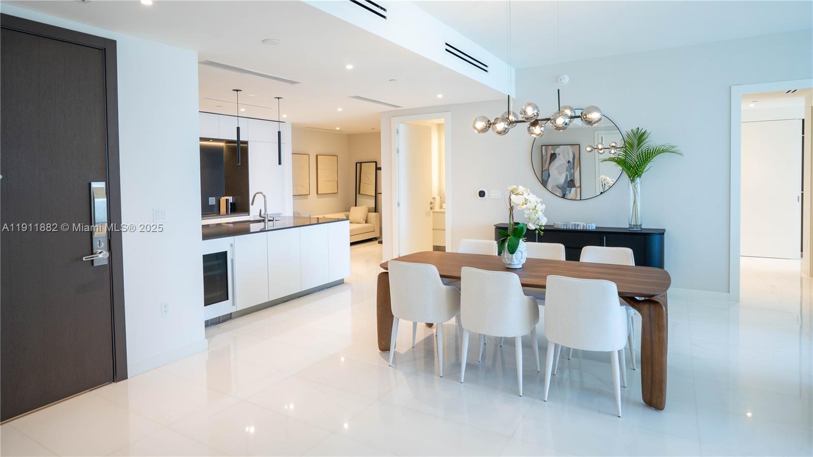 300 Biscayne Boulevard Way # 503C