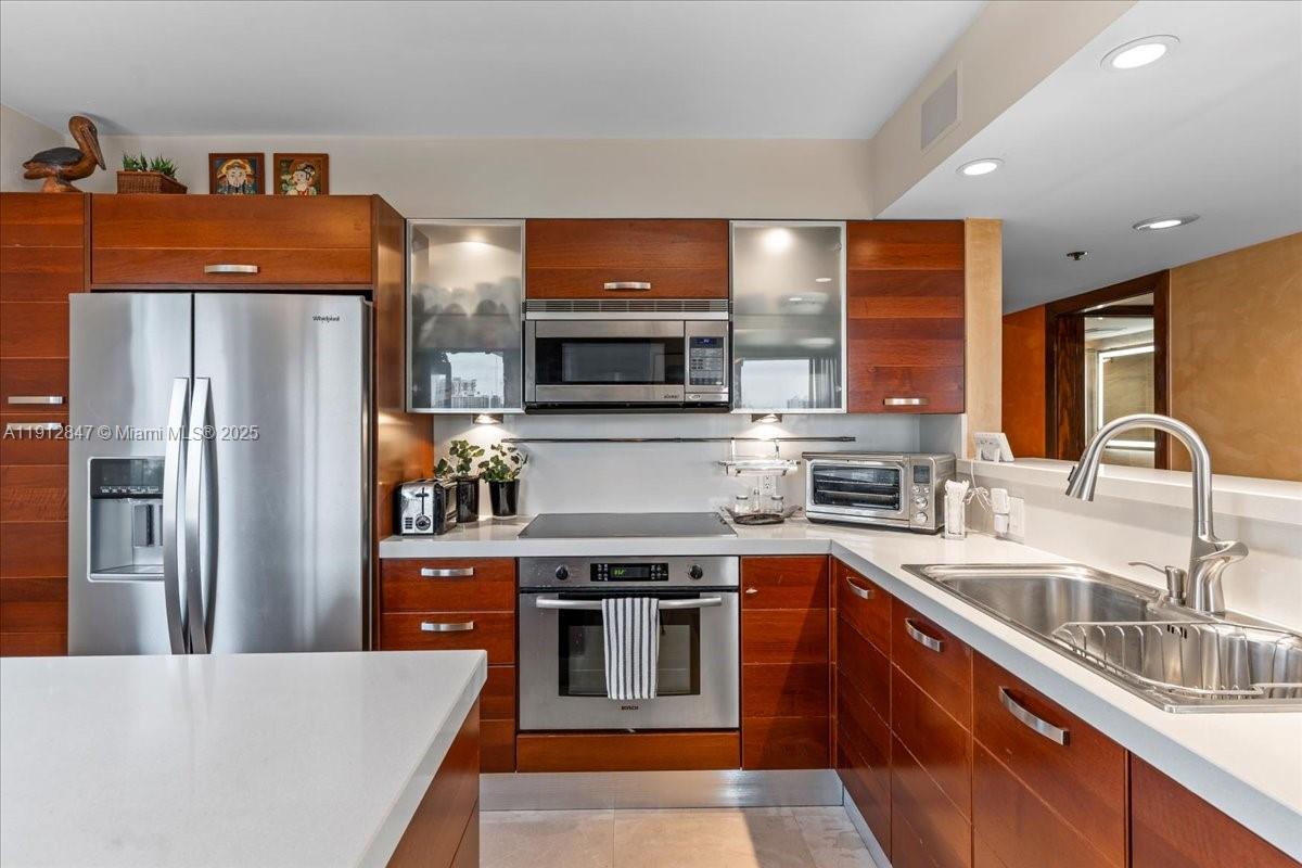 1627 Brickell Ave # 1401