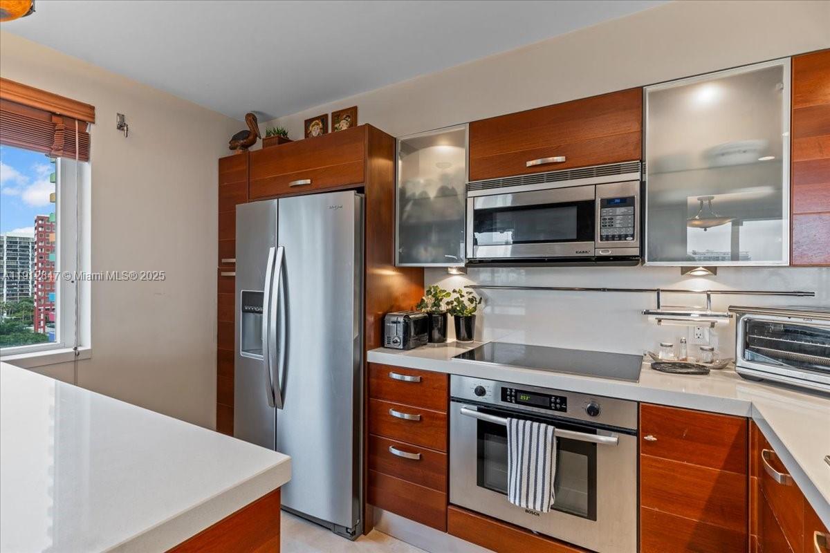 1627 Brickell Ave # 1401