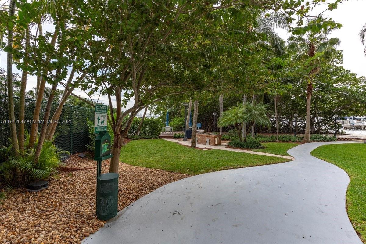 1627 Brickell Ave # 1401