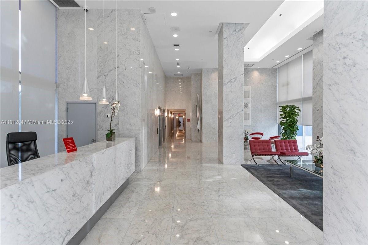 1627 Brickell Ave # 1401