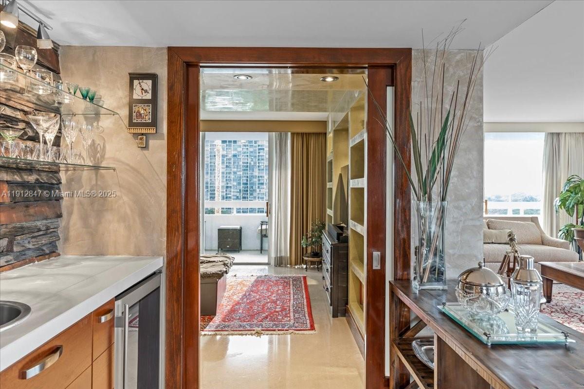 1627 Brickell Ave # 1401