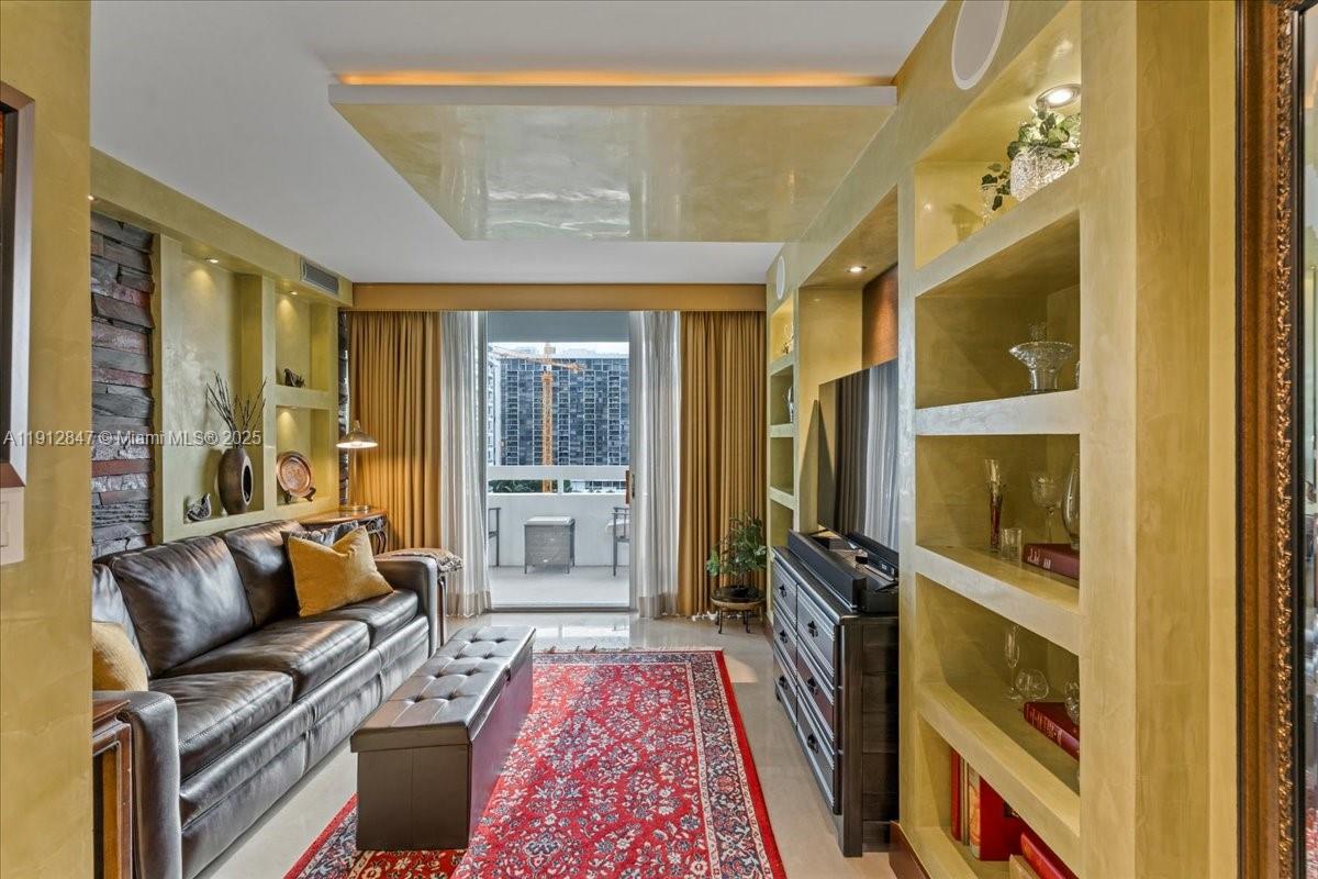 1627 Brickell Ave # 1401