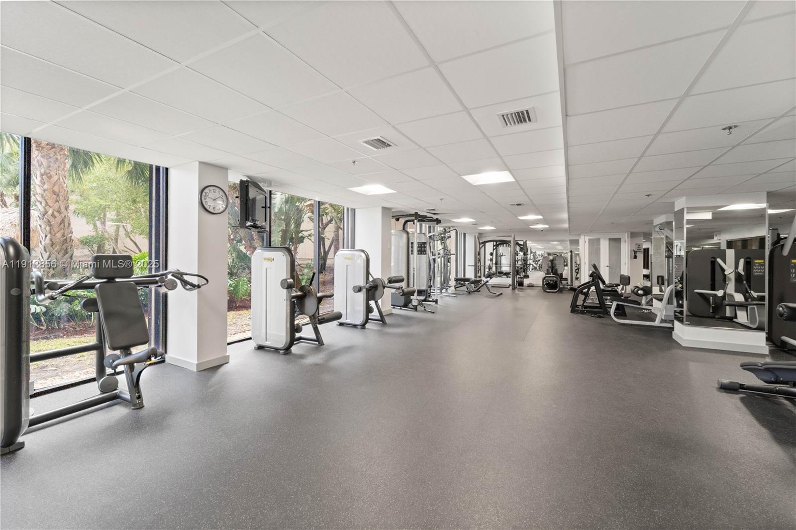 540 Brickell Key Dr # 1406