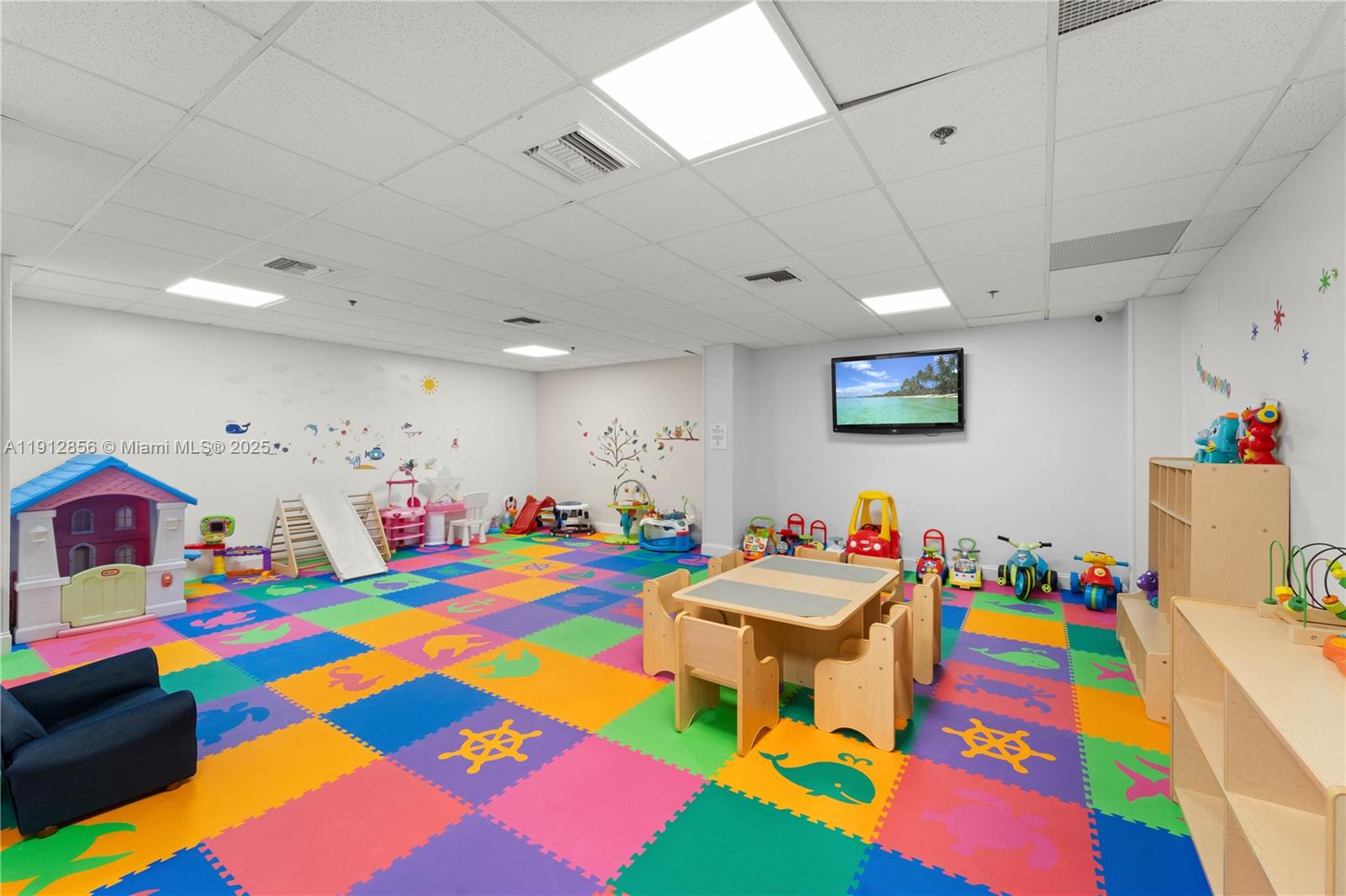 540 Brickell Key Dr # 1406