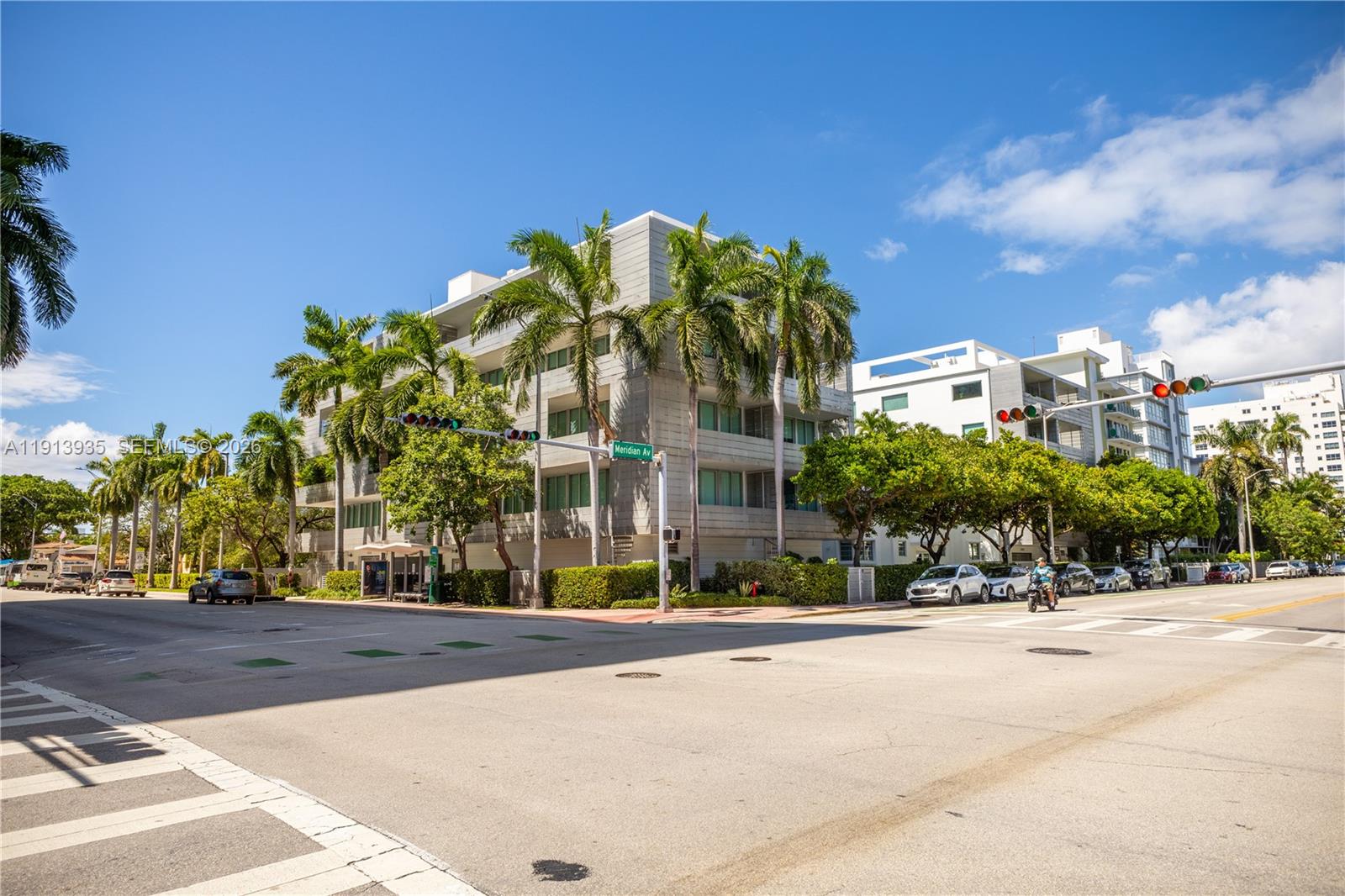 1700 Meridian Ave # 501