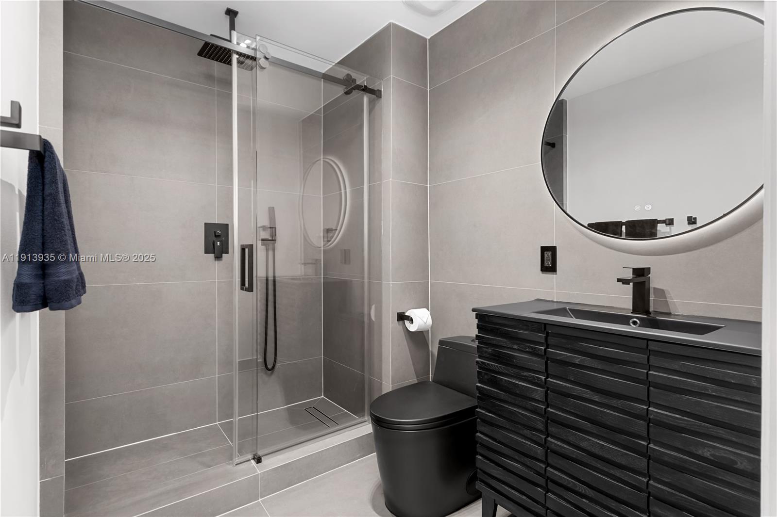 1700 Meridian Ave # 501