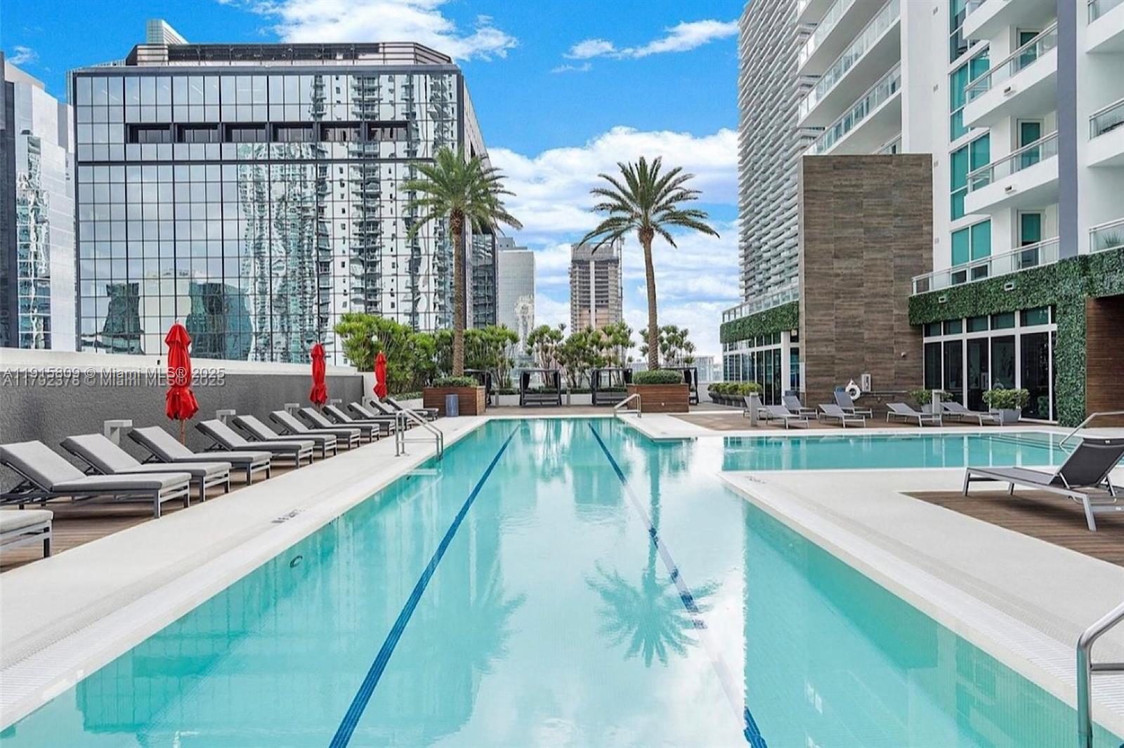 1080 Brickell Ave # 3705