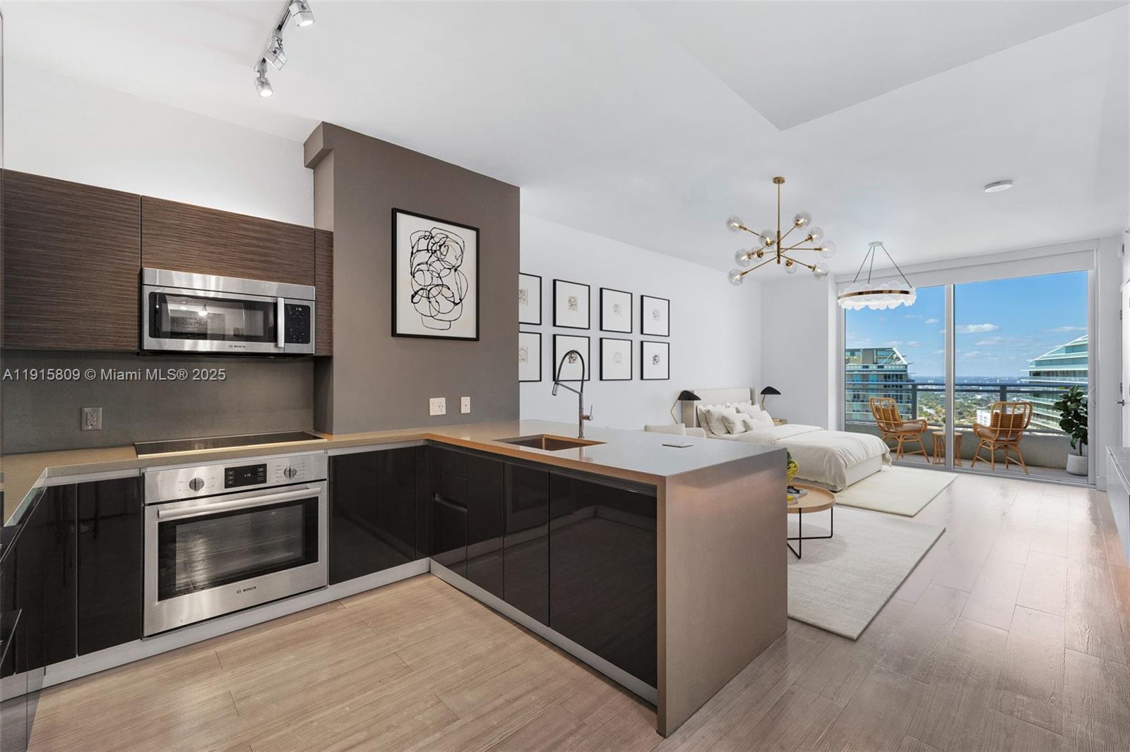 1080 Brickell Ave # 3705