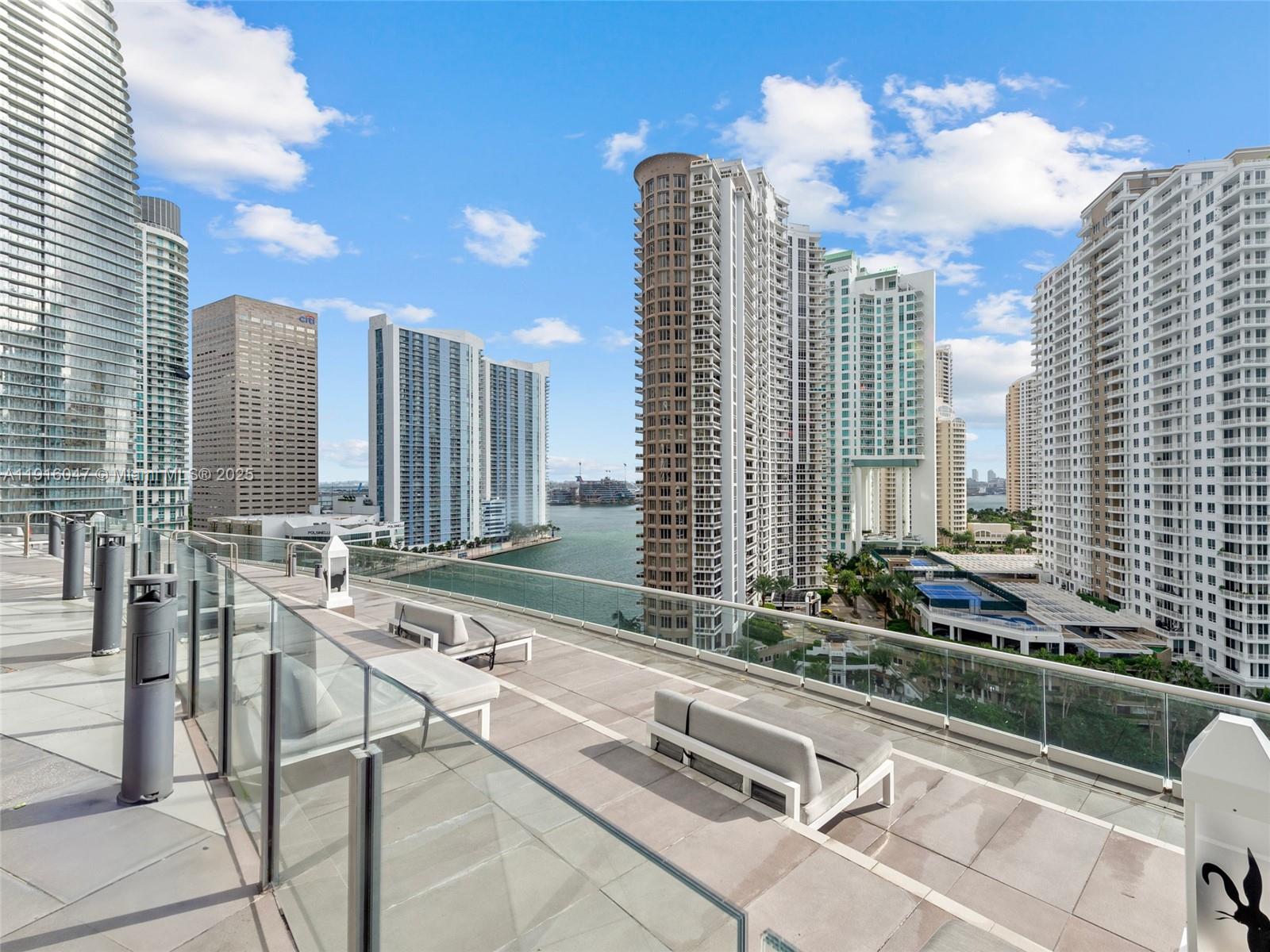 495 Brickell Ave # 3801