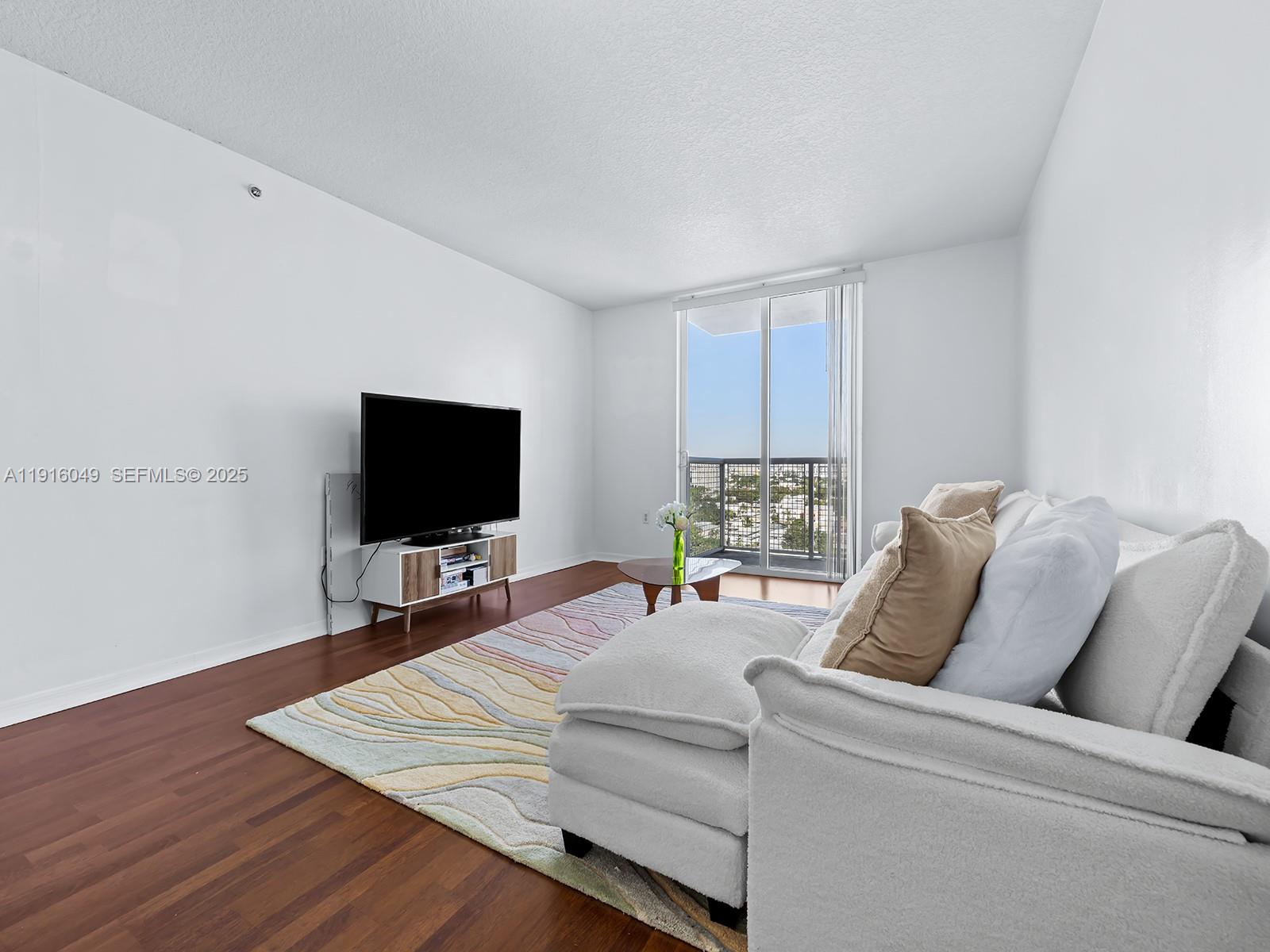 900 SW 8th Street 1208