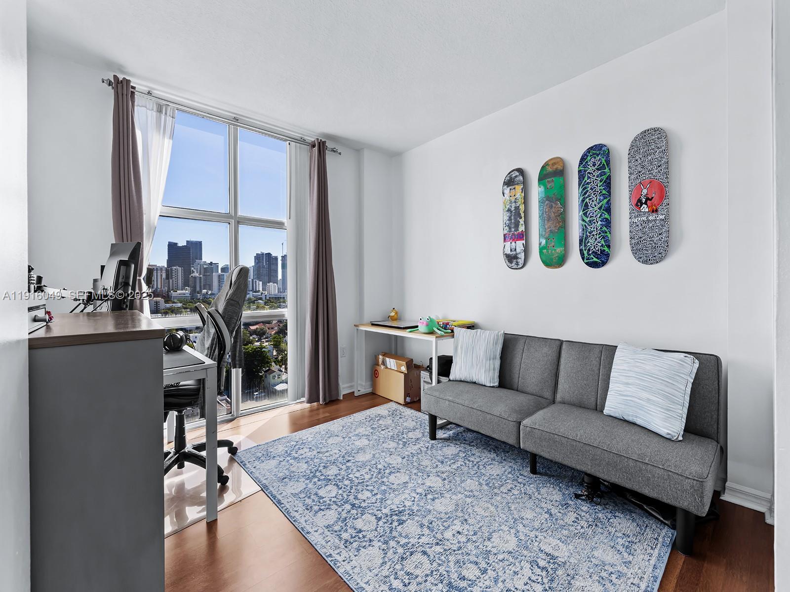 900 SW 8th Street 1208