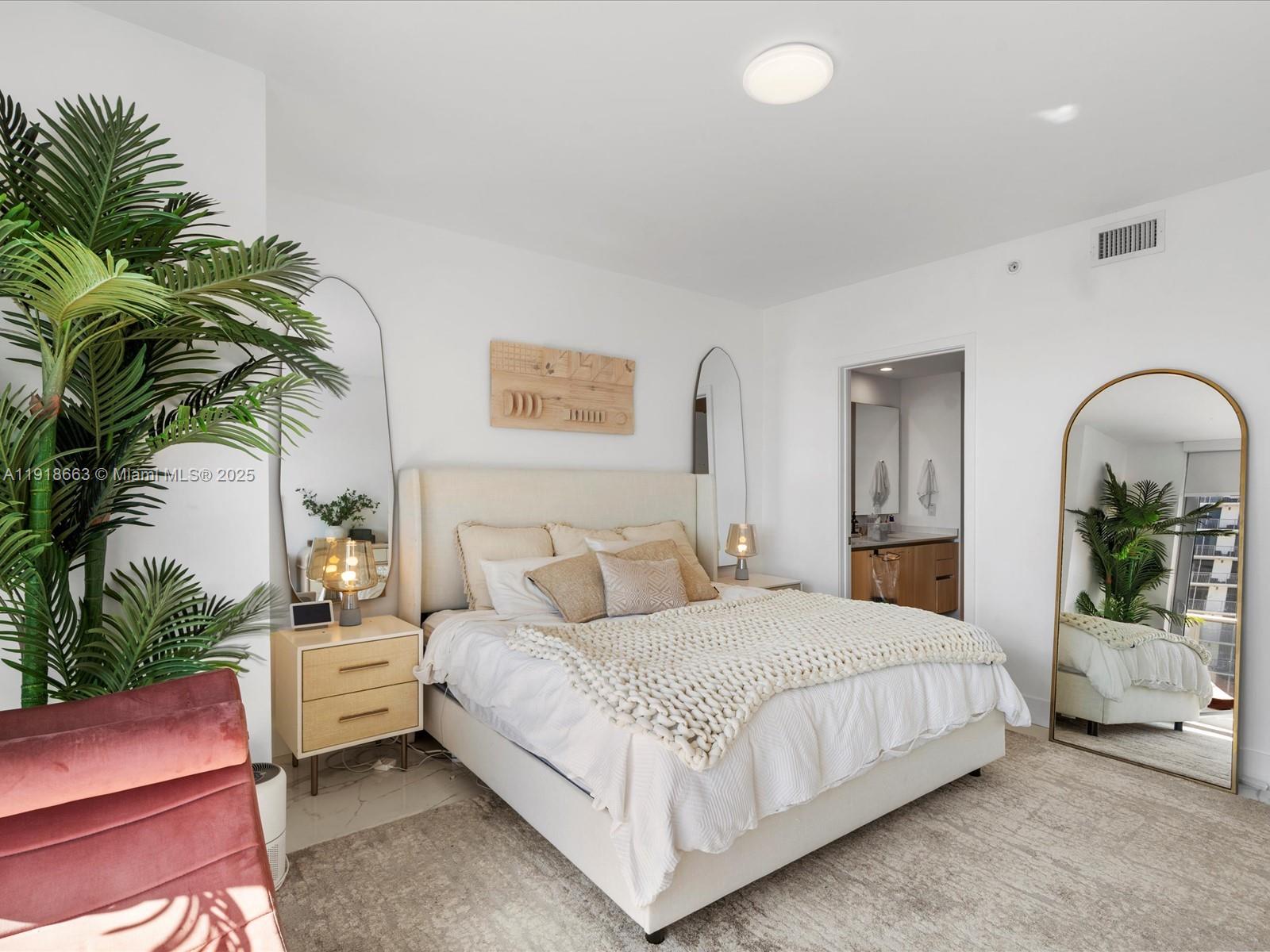 488 NE 18th St # 4610