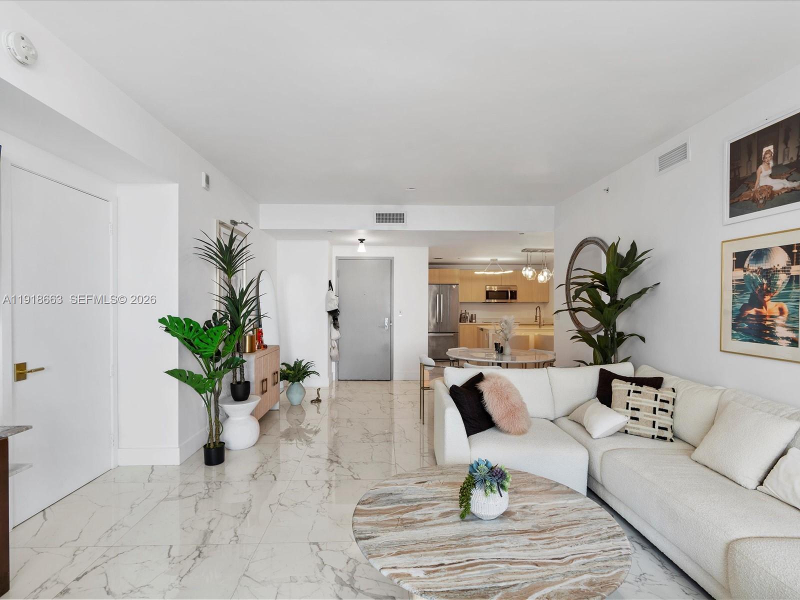 488 NE 18th St # 4610