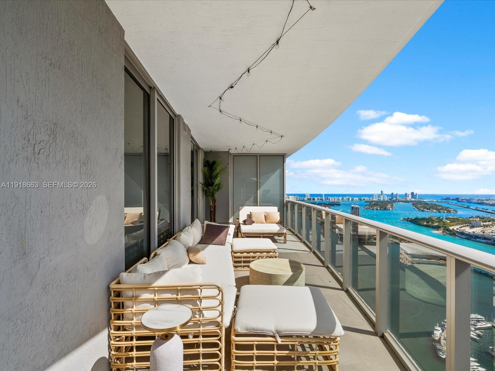 488 NE 18th St # 4610