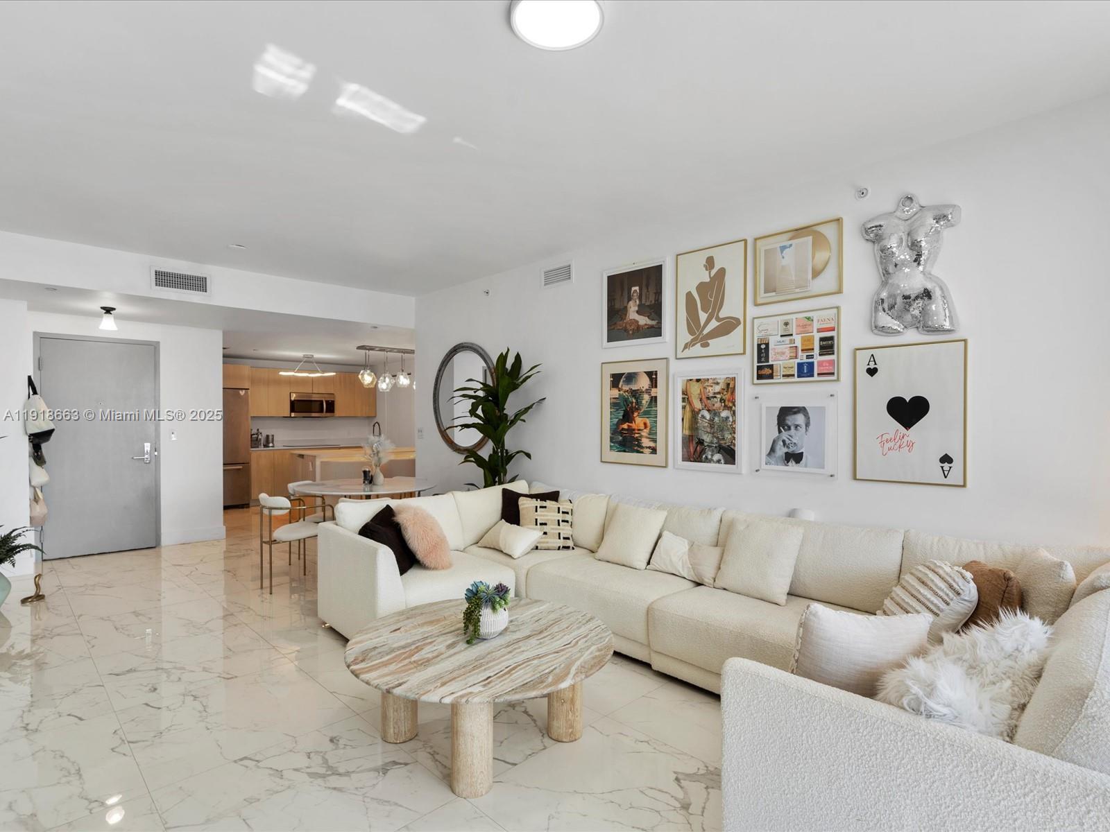 488 NE 18th St # 4610