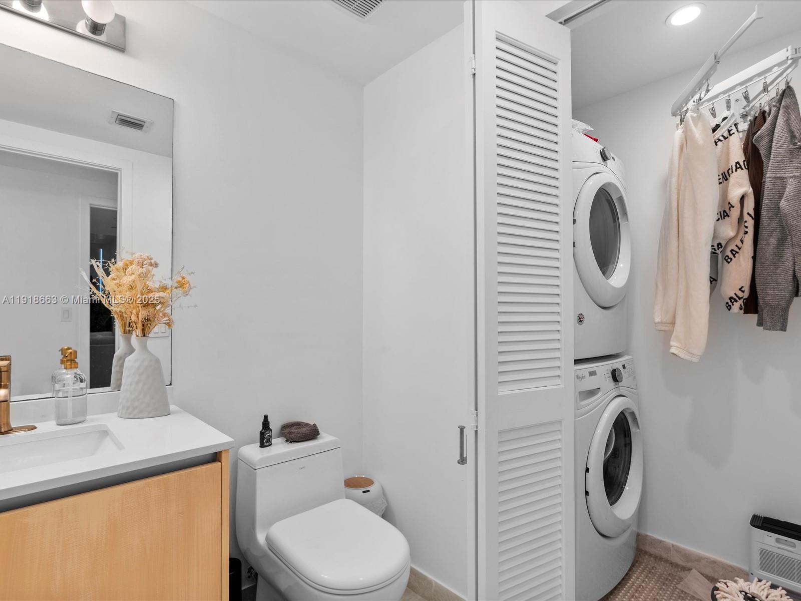 488 NE 18th St # 4610