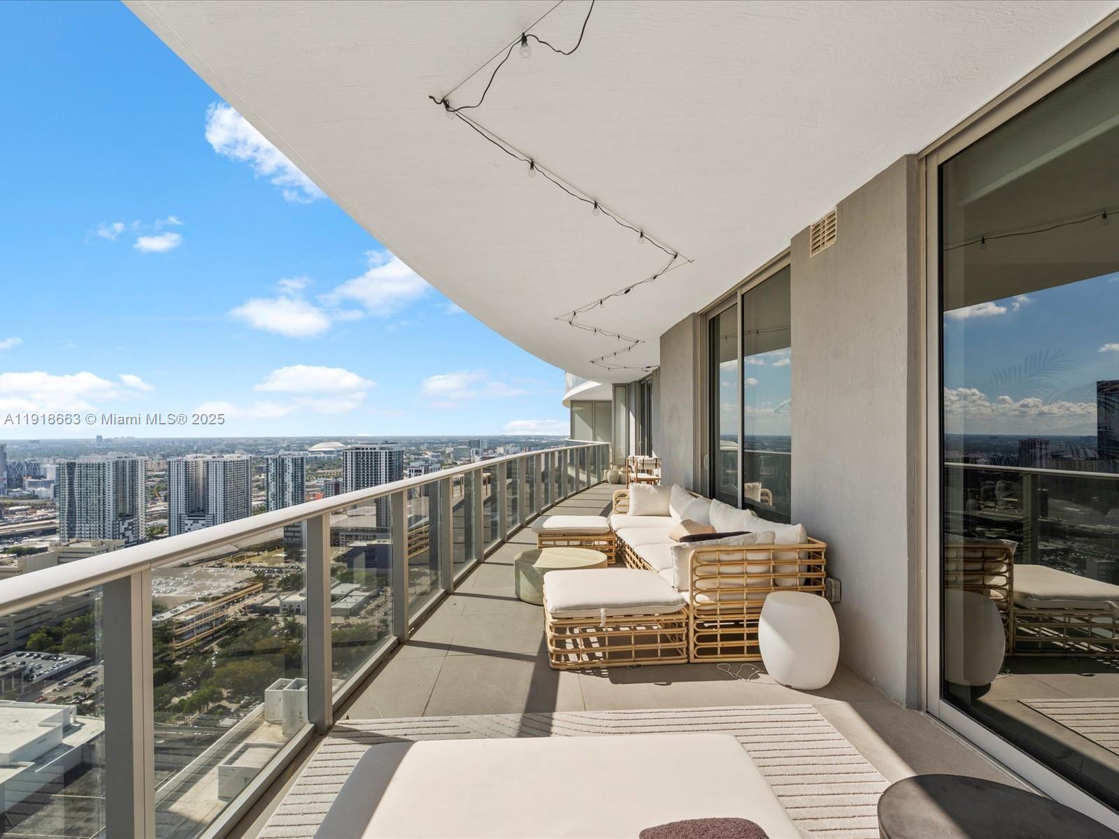 488 NE 18th St # 4610