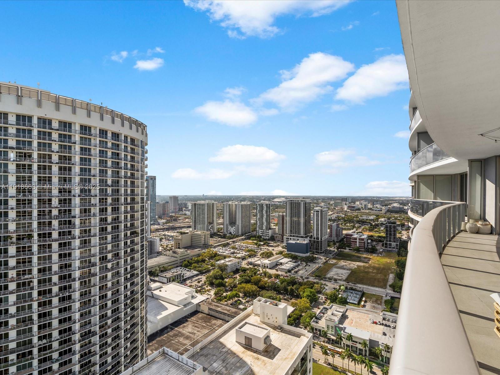 488 NE 18th St # 4610