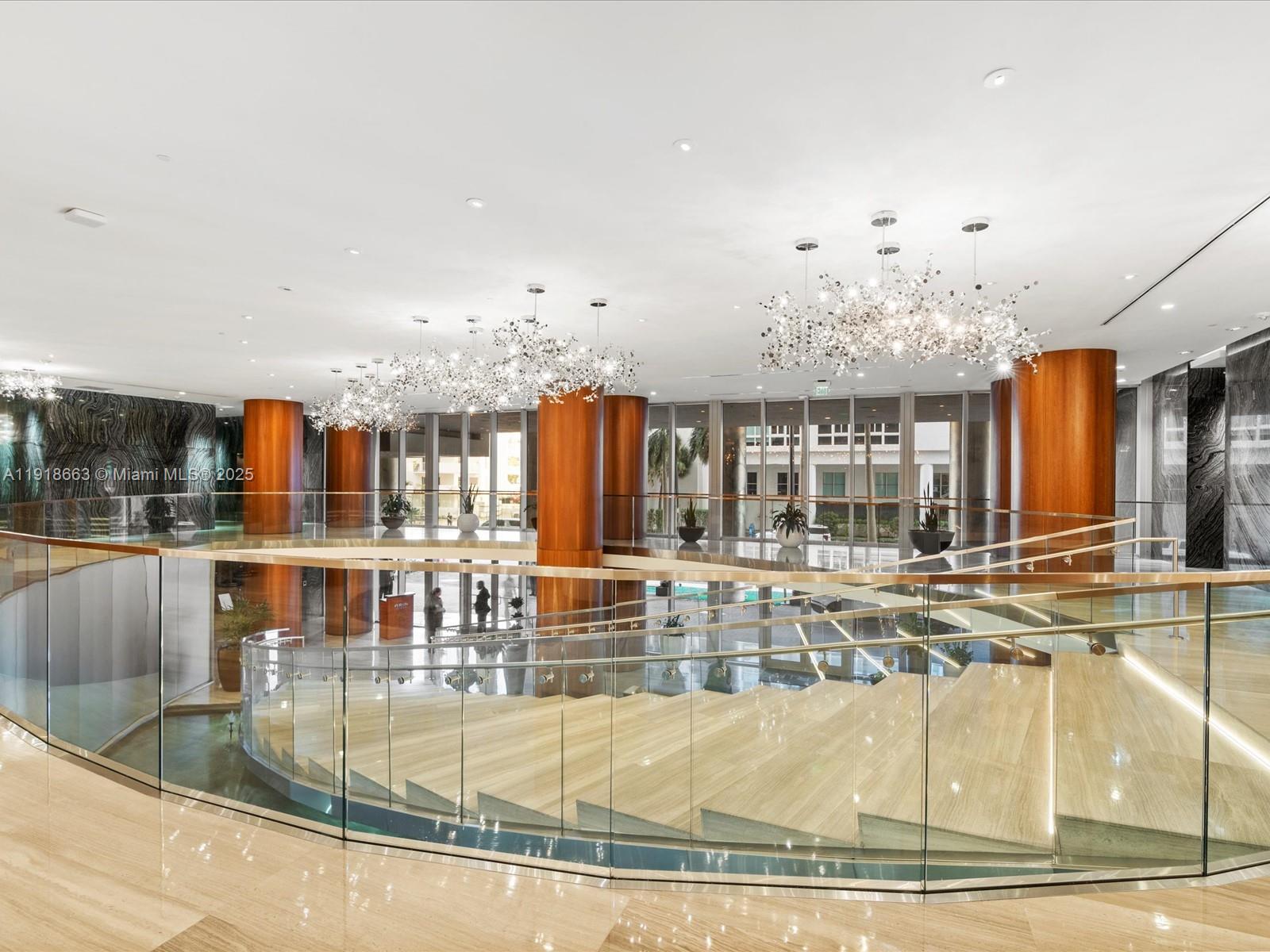 488 NE 18th St # 4610