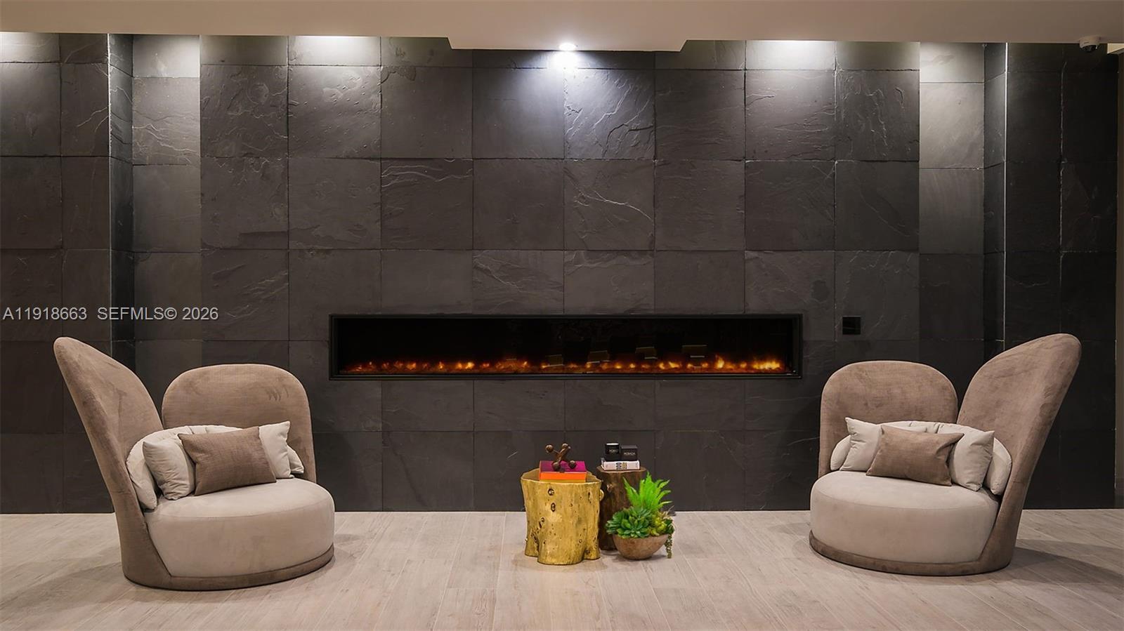 488 NE 18th St # 4610