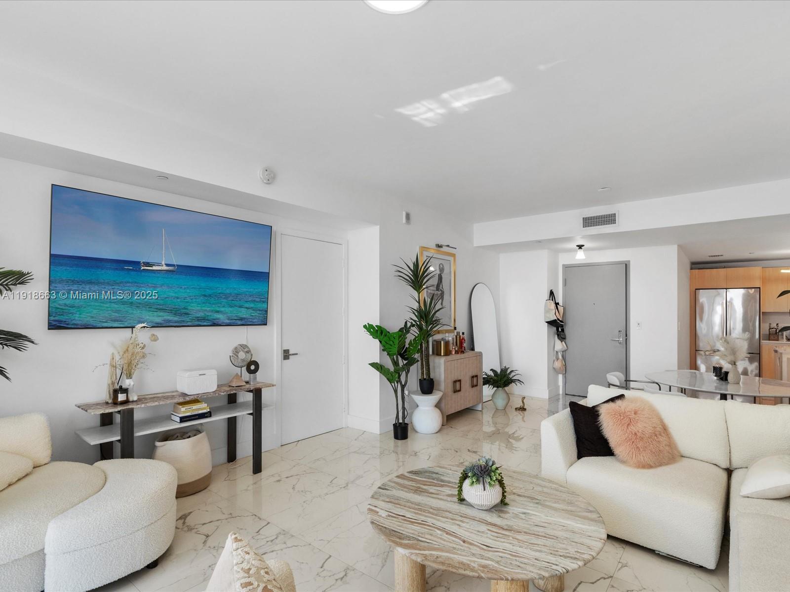 488 NE 18th St # 4610