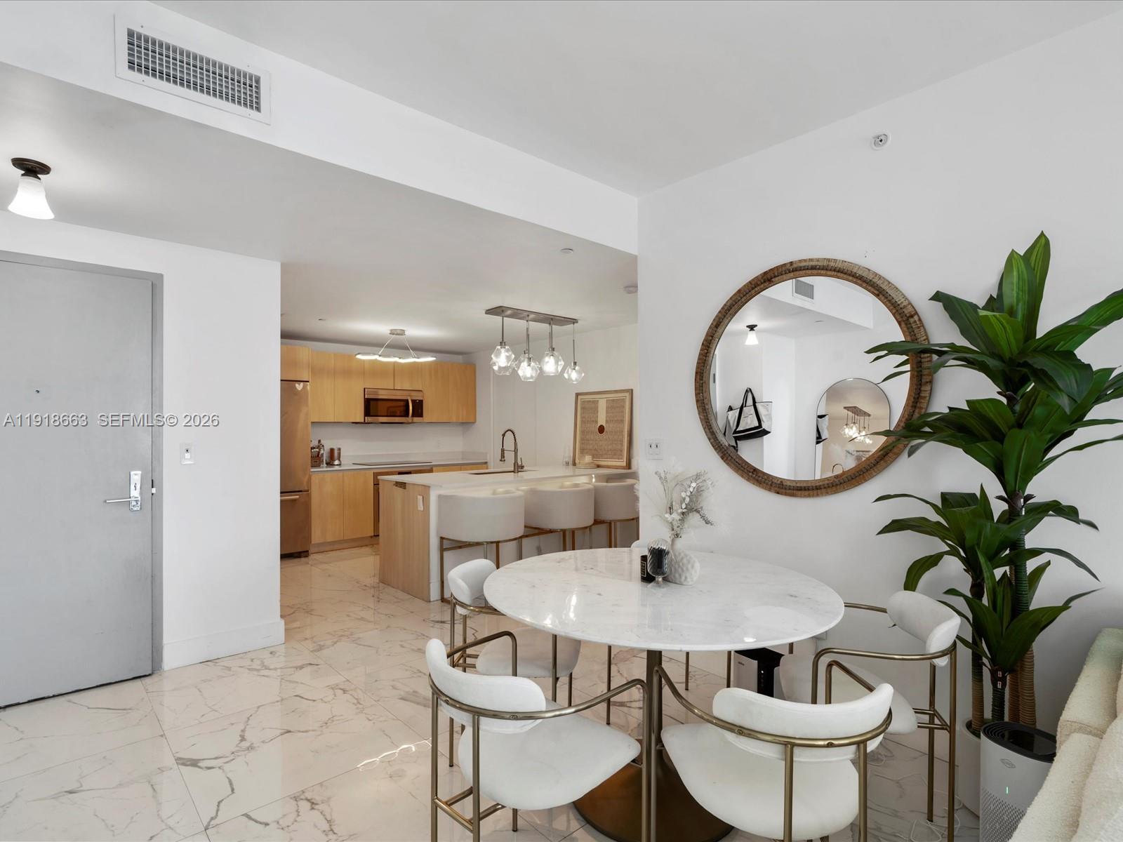 488 NE 18th St # 4610