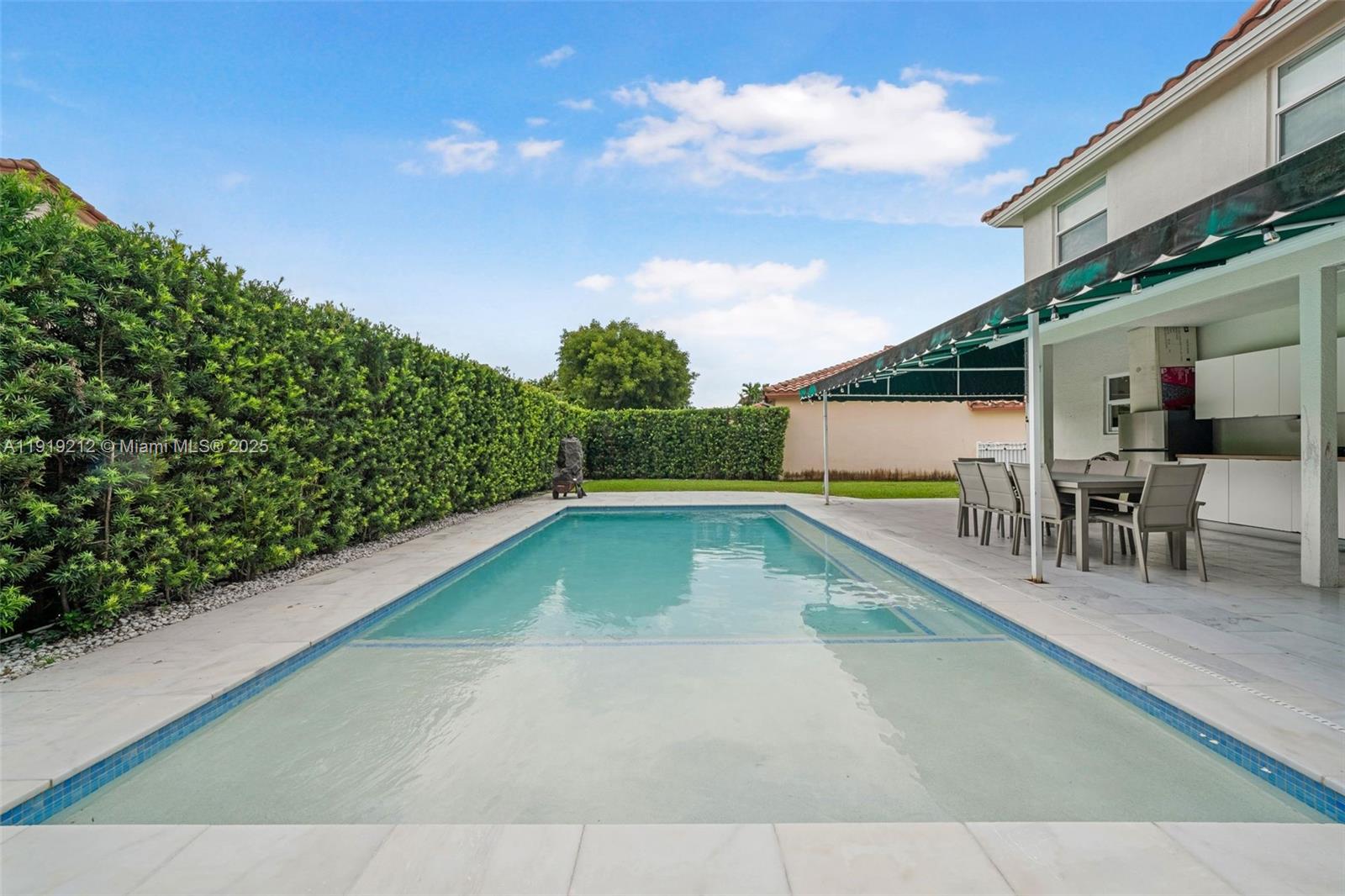 10629 NW 54th St # 10629