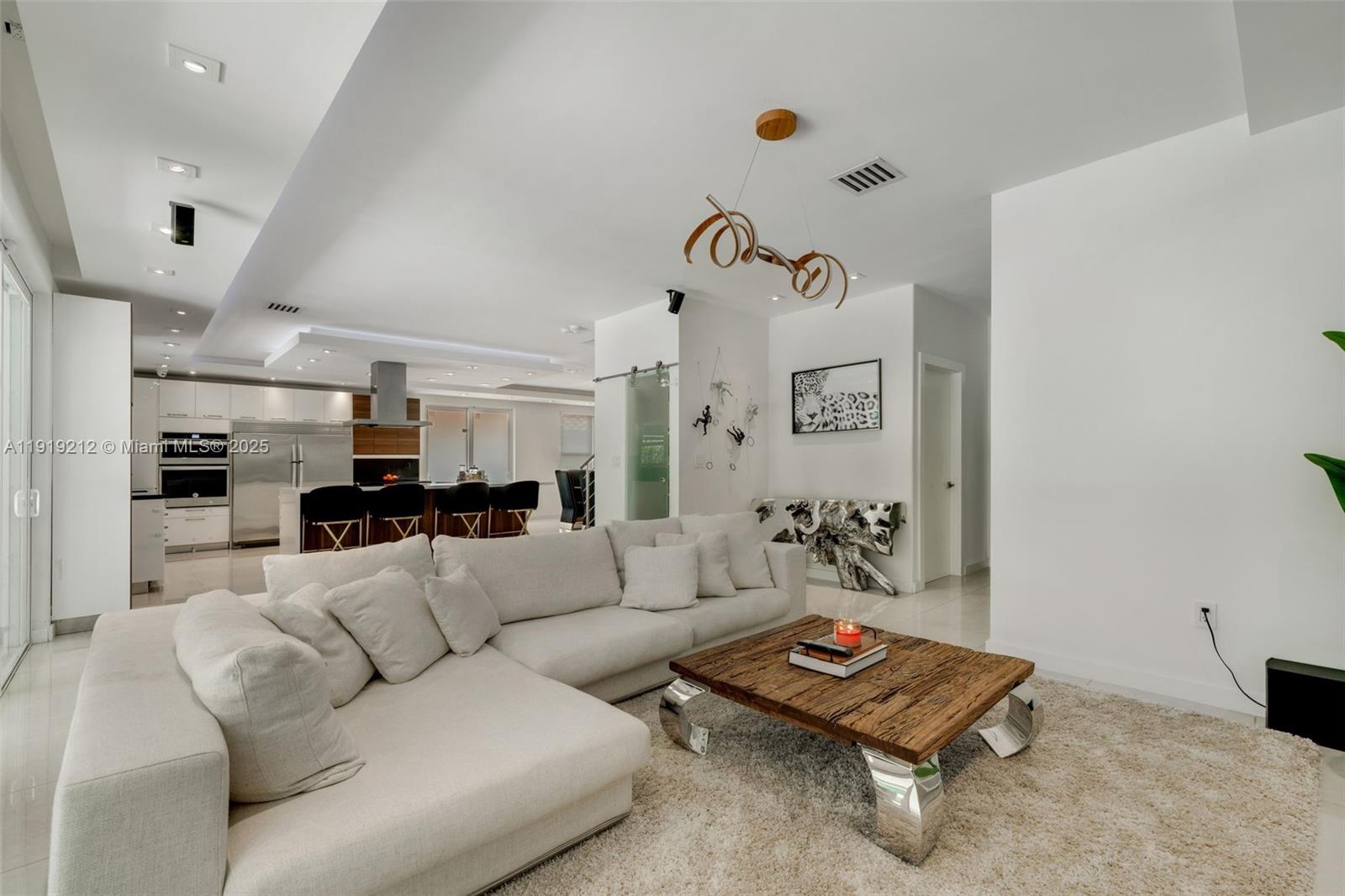 10629 NW 54th St # 10629