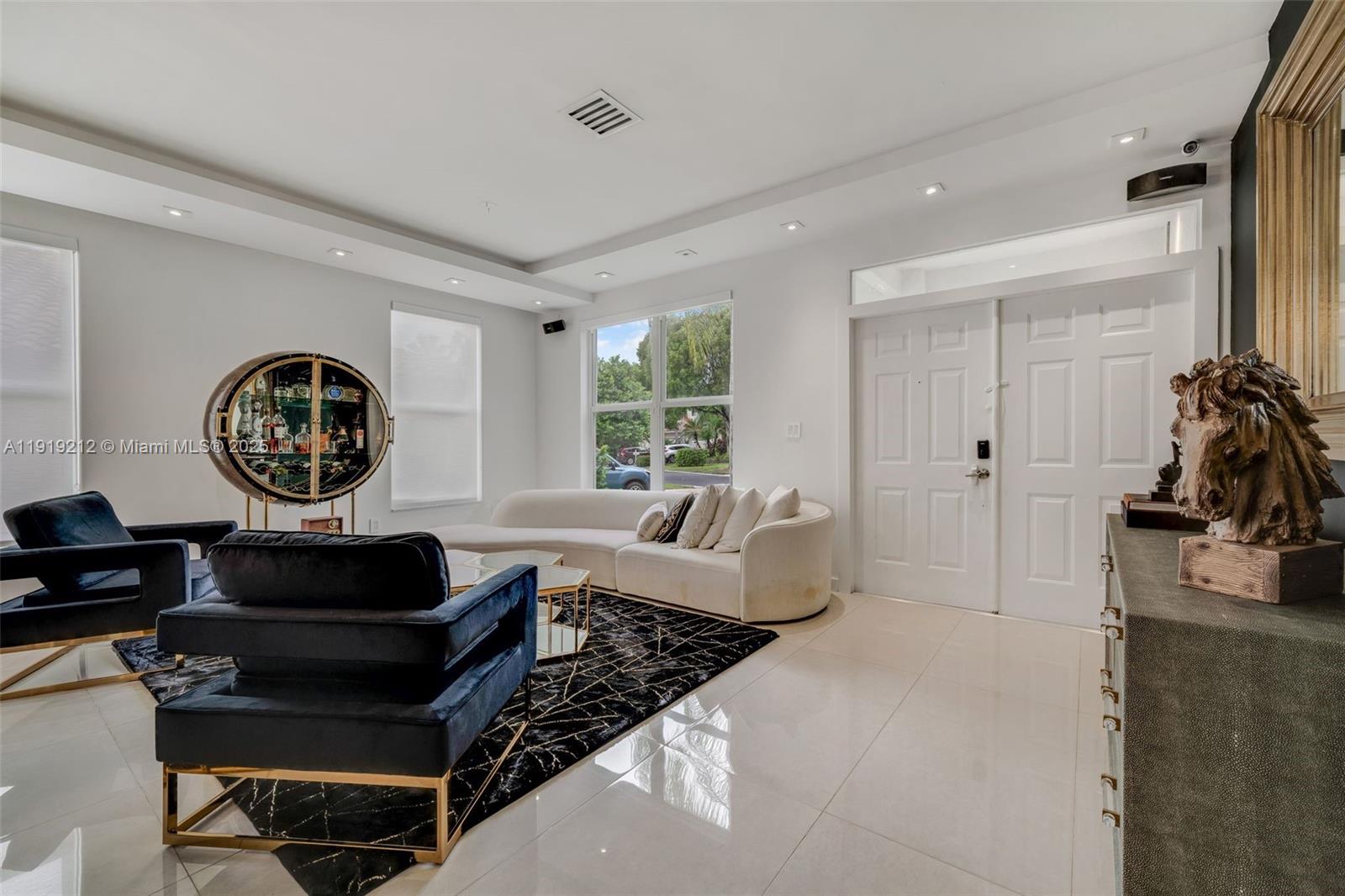 10629 NW 54th St # 10629