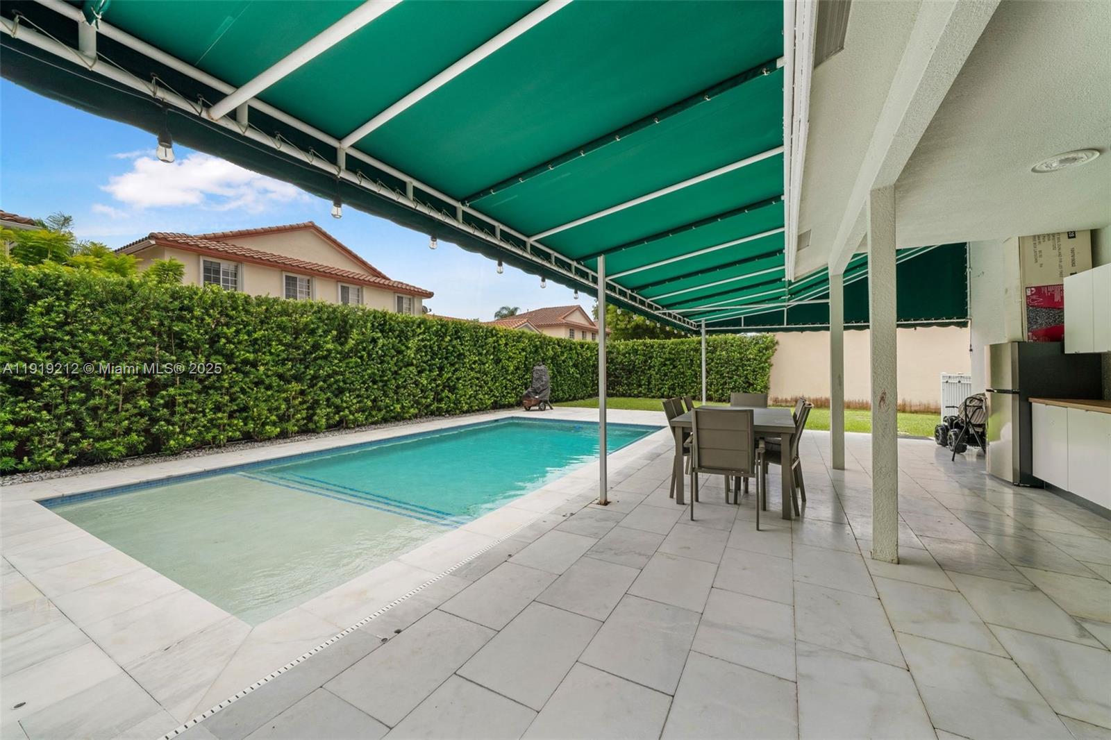 10629 NW 54th St # 10629