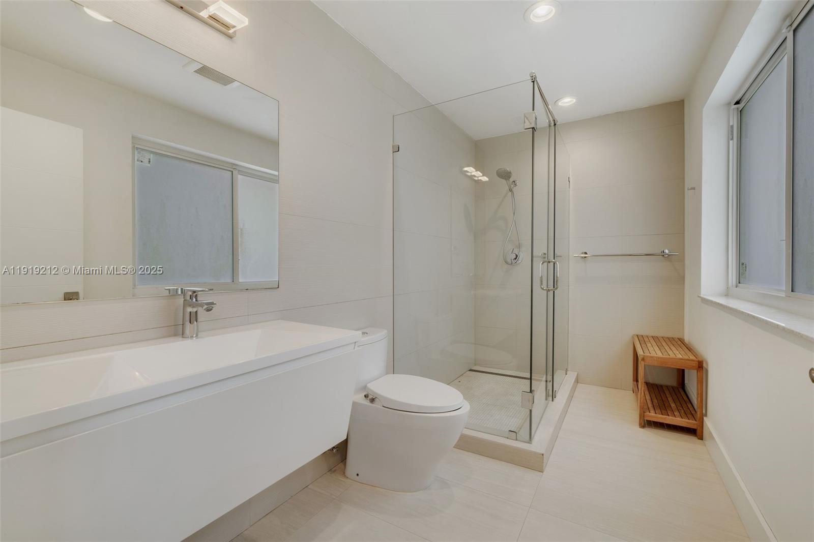 10629 NW 54th St # 10629