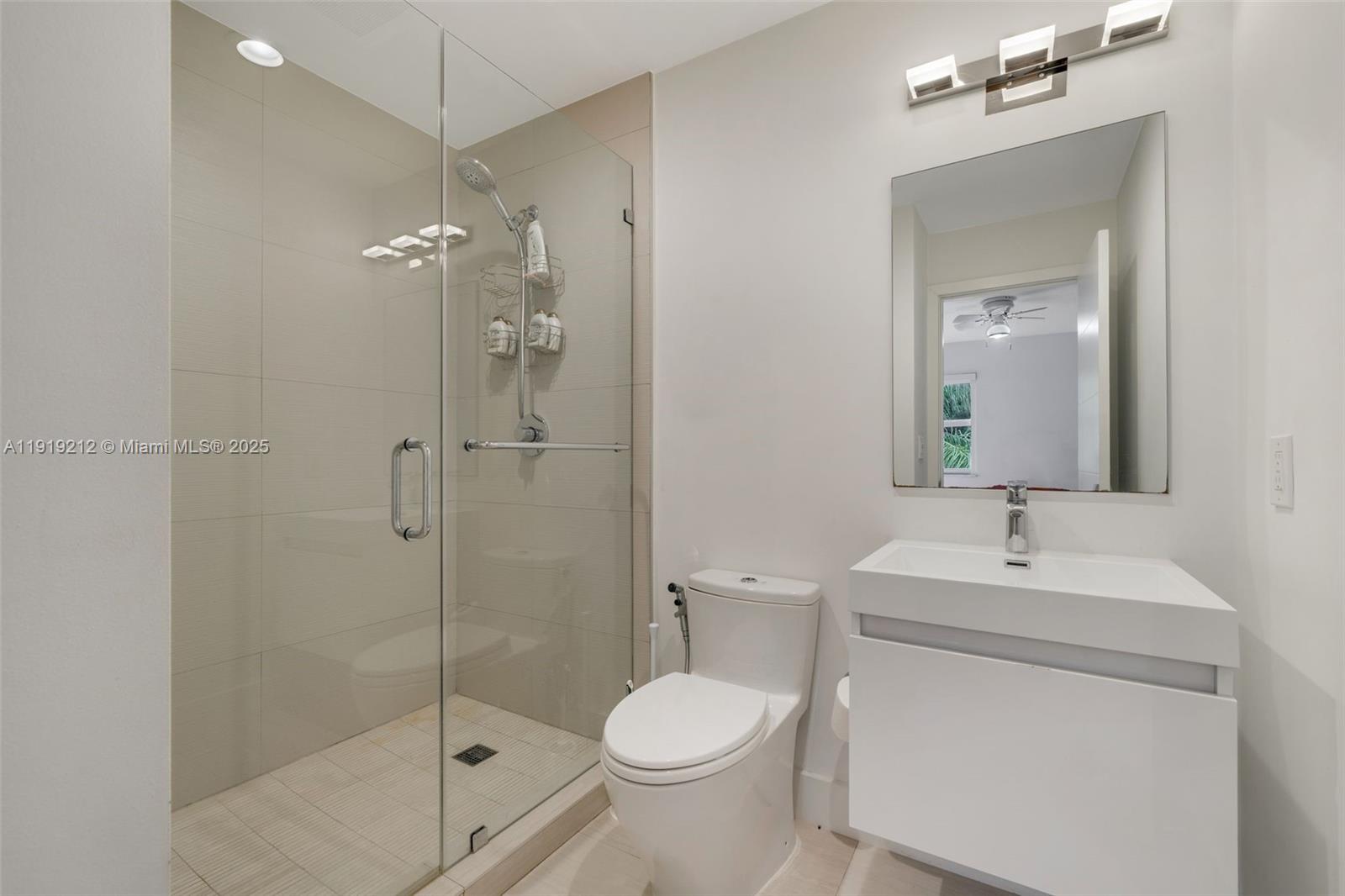 10629 NW 54th St # 10629