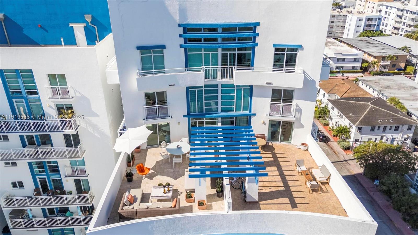 7600 Collins Ave # 1012