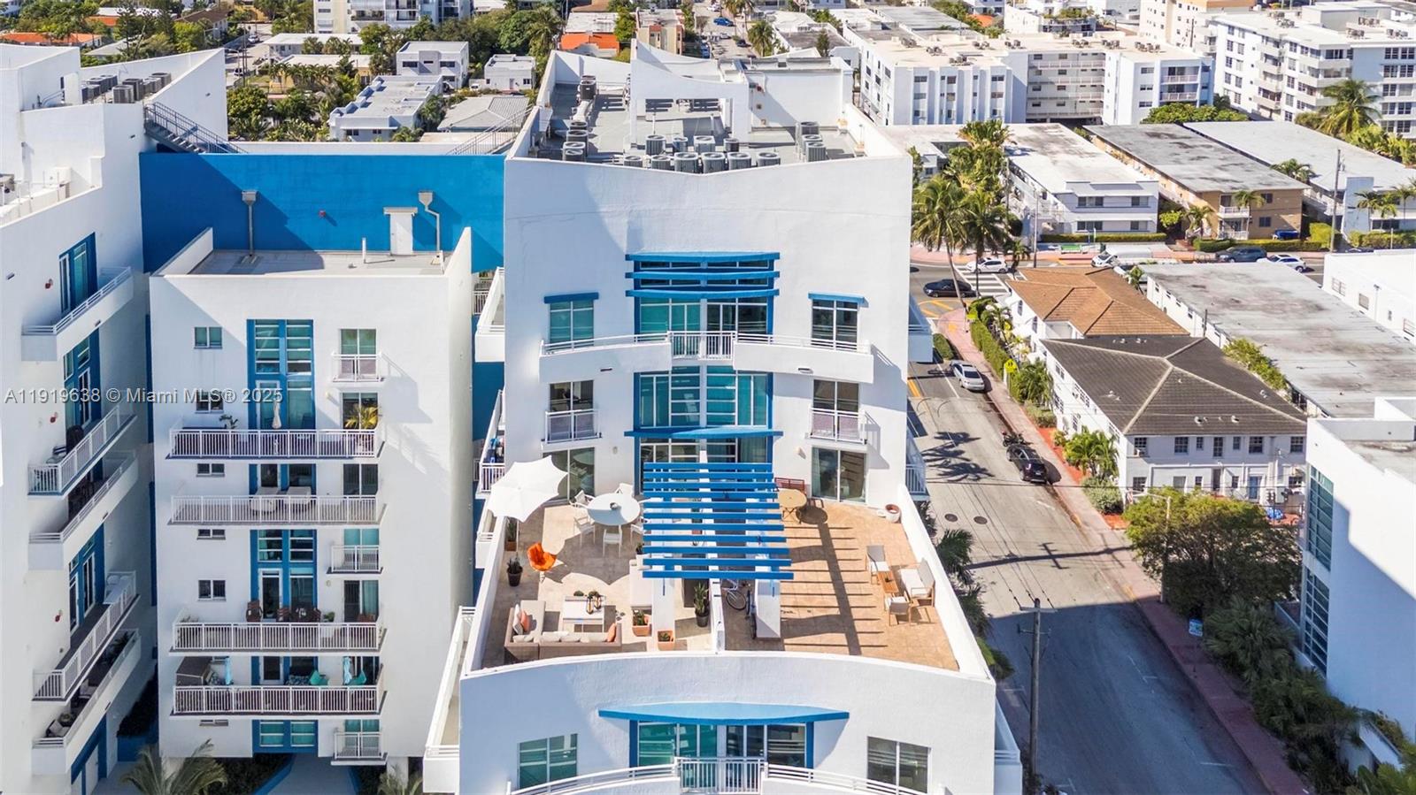 7600 Collins Ave # 1012