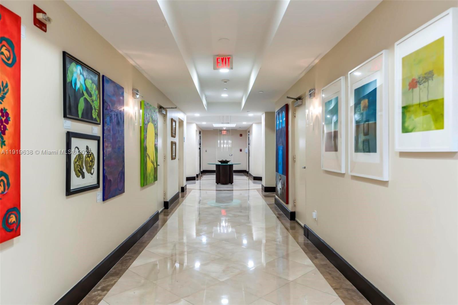 7600 Collins Ave # 1012