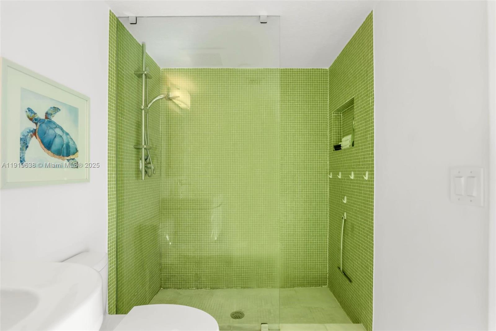 7600 Collins Ave # 1012