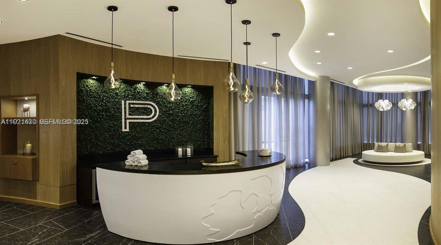 851 NE 1st Ave # 4009