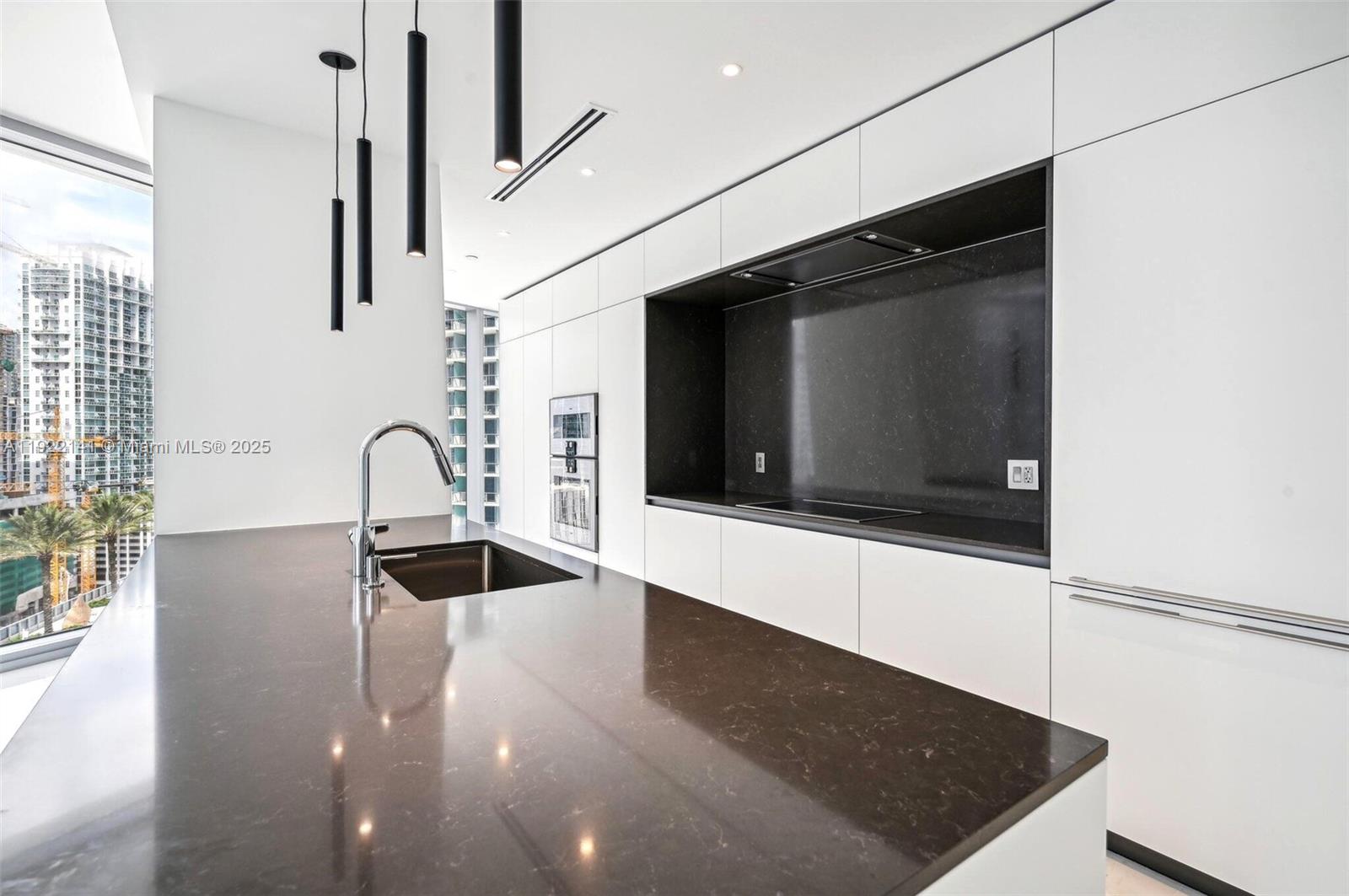 300 S Biscayne Boulevard Way # 1907W